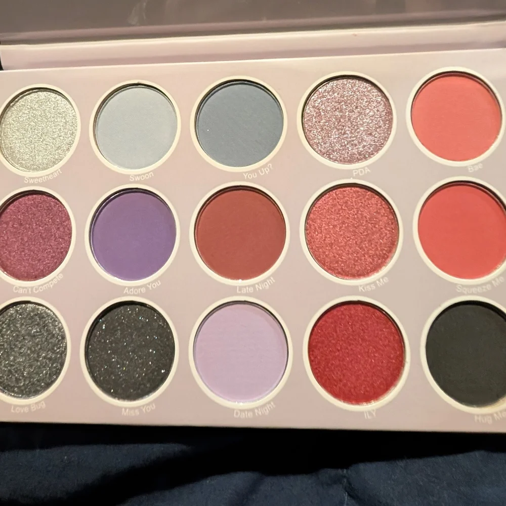 Lurella Bad Romance Eyeshadow Palette